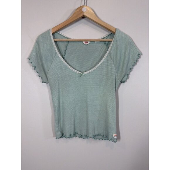 Levi's Dry Goods Light Green Striped V-Neck Tee Medium Ruffled Hem Crop Top - Picture 1 of 7